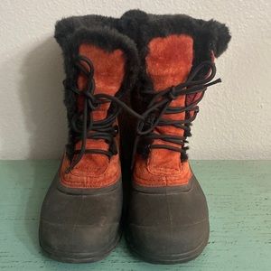 Black and Red Sorel winter boots Size 8